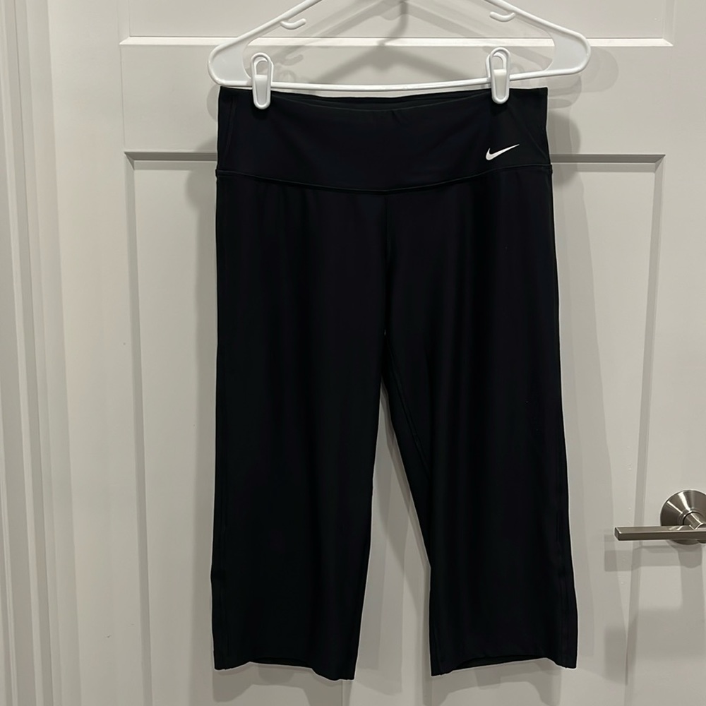 Nike Dri-Fit capri pants.